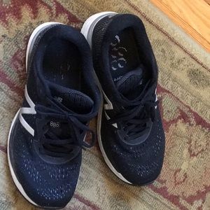 New balance running shoes 880